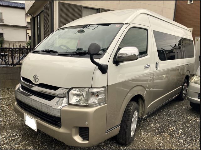 TOYOTA HIACE wagon 4WD 2017