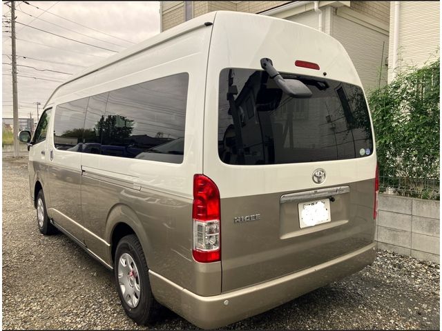 TOYOTA HIACE wagon 4WD 2017