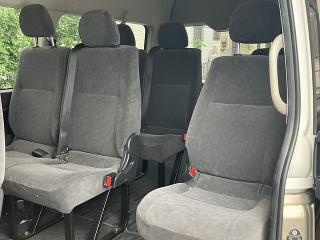 TOYOTA HIACE wagon 4WD 2017