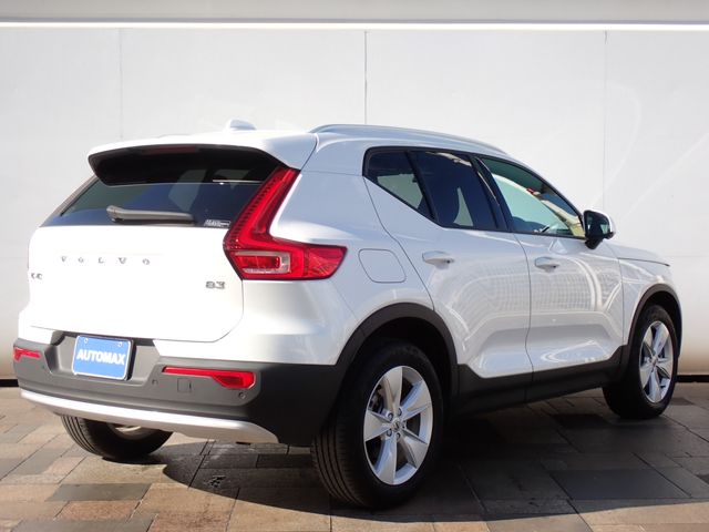VOLVO VOLVO XC40 2023