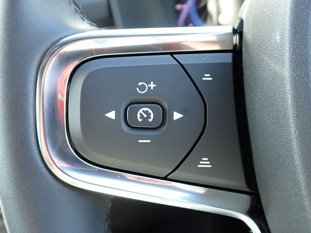 VOLVO VOLVO XC40 2023