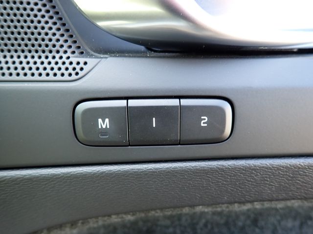 VOLVO VOLVO XC40 2023