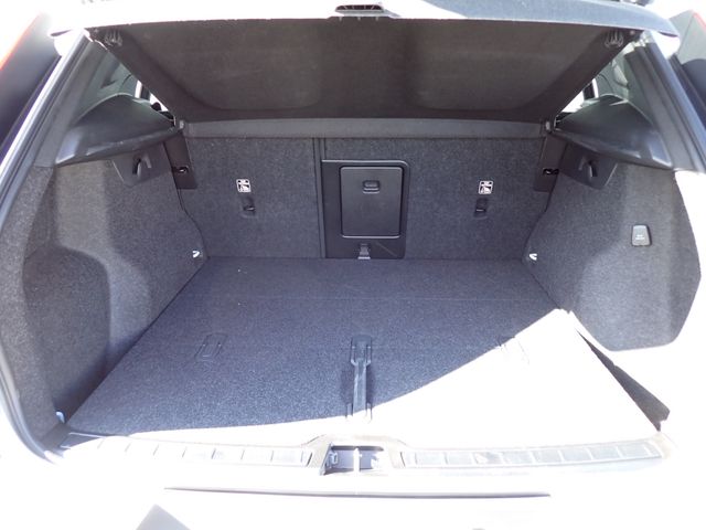 VOLVO VOLVO XC40 2023