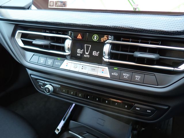 BMW BMW 1series 2024