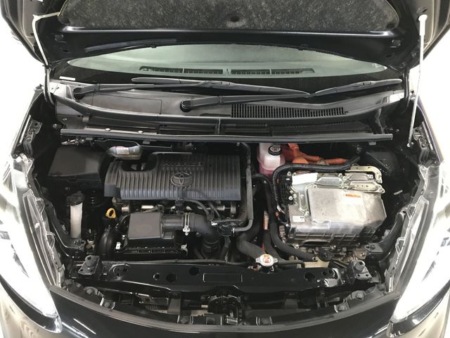 TOYOTA SIENTA HYBRID 2019