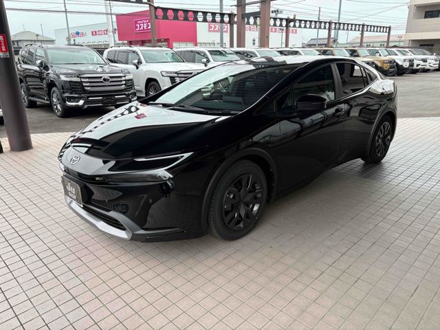 TOYOTA PRIUS 2025