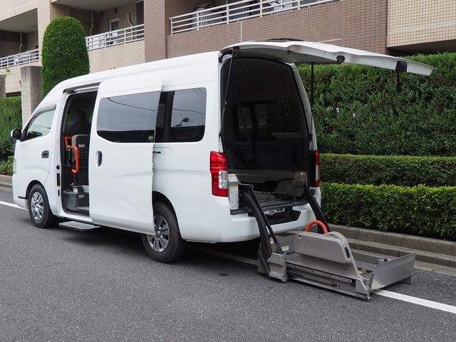 NISSAN NV350 CARAVAN 2015