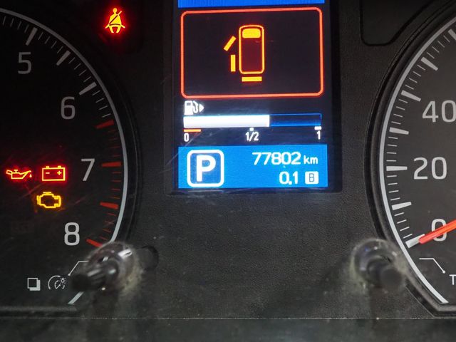 NISSAN NV350 CARAVAN 2015