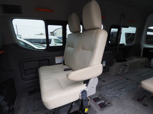 NISSAN NV350 CARAVAN 2015