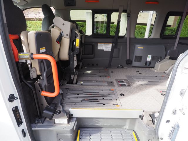 NISSAN NV350 CARAVAN 2015