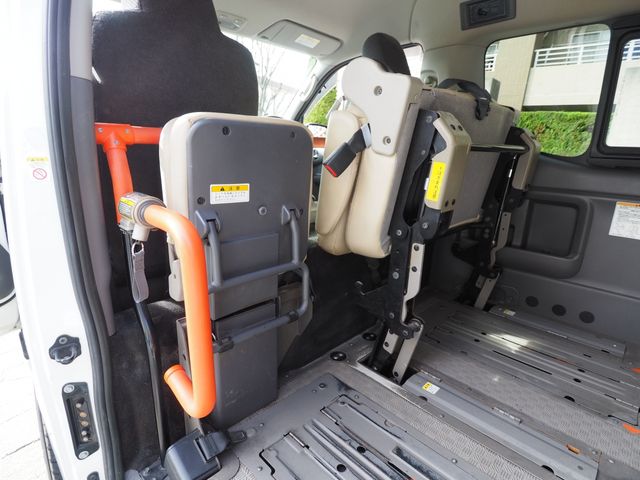 NISSAN NV350 CARAVAN 2015