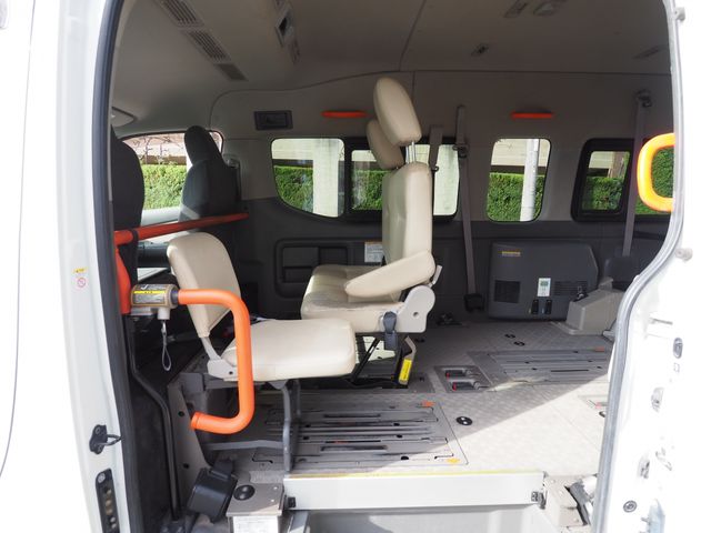 NISSAN NV350 CARAVAN 2015