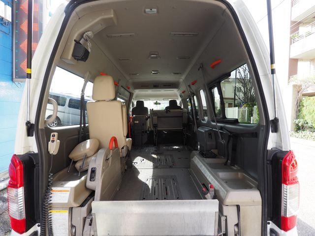 NISSAN NV350 CARAVAN 2015