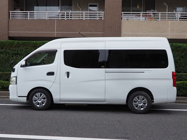 NISSAN NV350 CARAVAN 2015