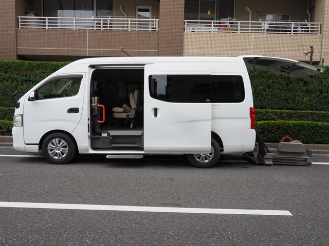 NISSAN NV350 CARAVAN 2015