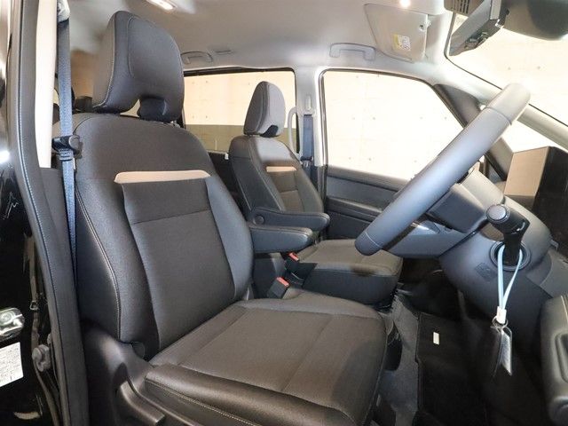 NISSAN SERENA  WG 2023