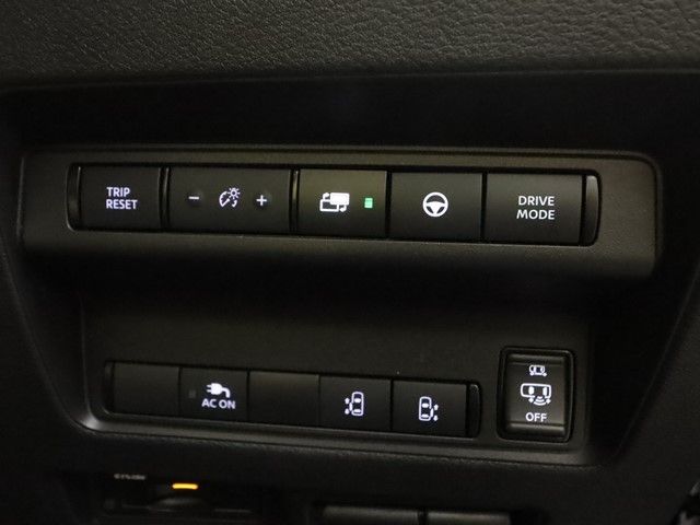 NISSAN SERENA  WG 2023