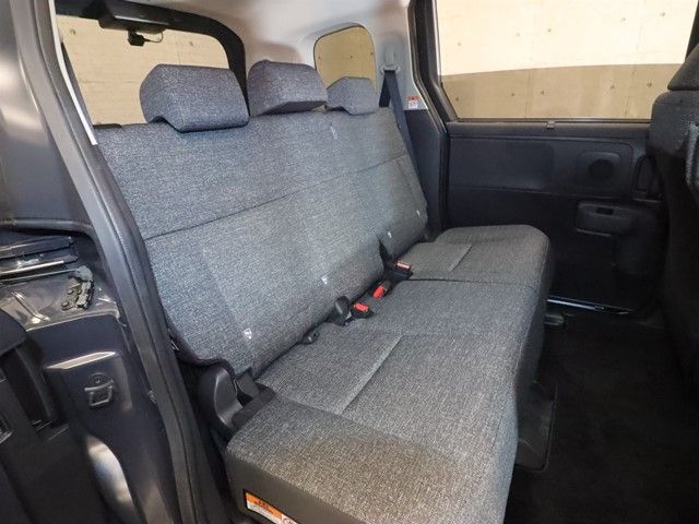 TOYOTA SIENTA HYBRID 2024