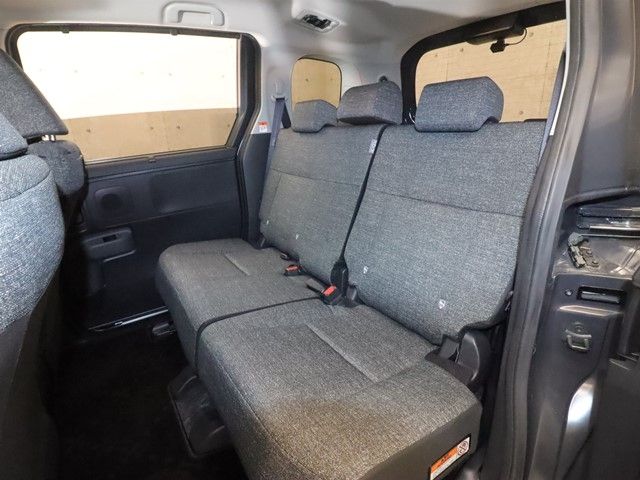 TOYOTA SIENTA HYBRID 2024