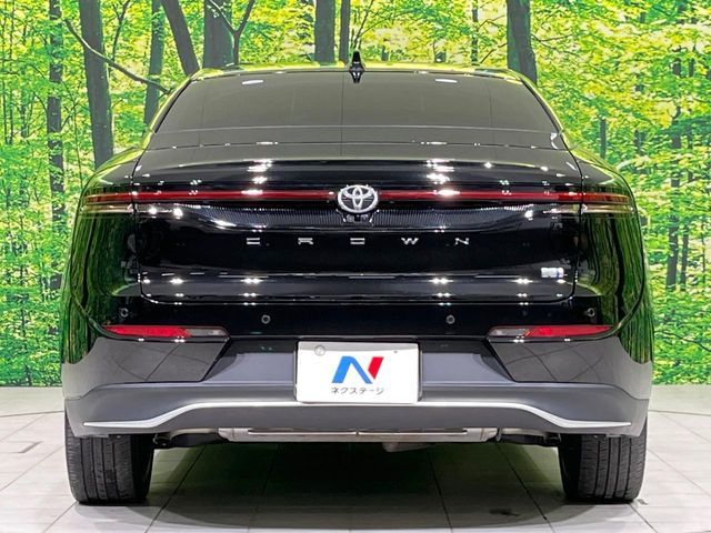 TOYOTA CROWN CROSSOVER 2023