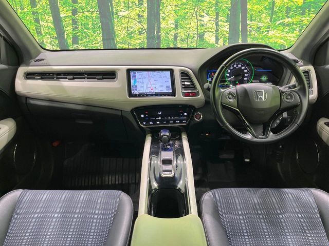 HONDA VEZEL HYBRID 2016
