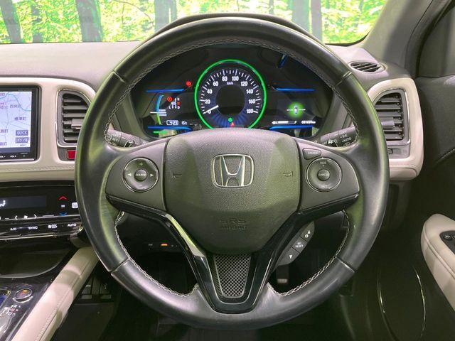 HONDA VEZEL HYBRID 2016
