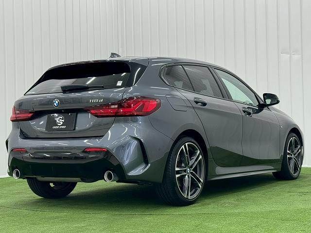 BMW BMW 1series 2021