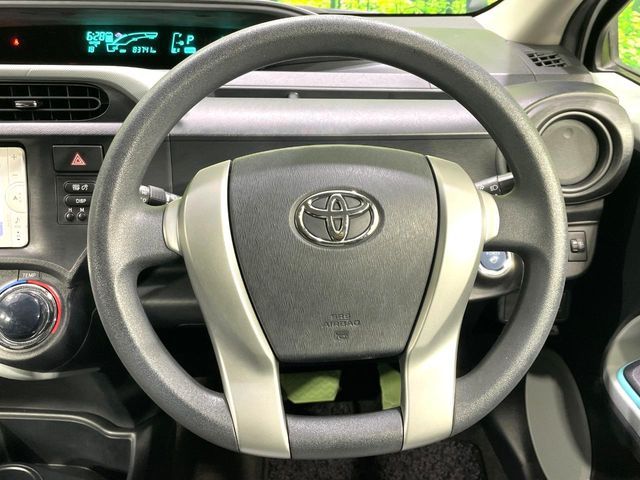 TOYOTA AQUA 2012