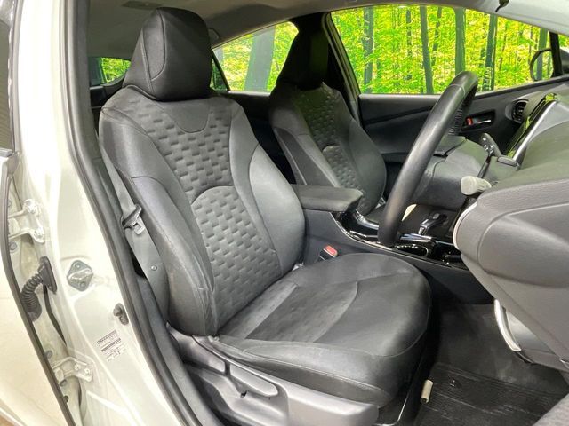 TOYOTA PRIUS PHV 2017