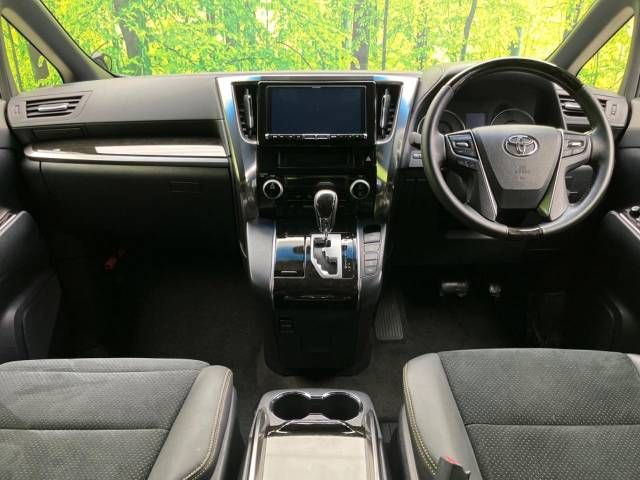 TOYOTA VELLFIRE 2017