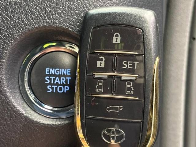 TOYOTA VELLFIRE 2017