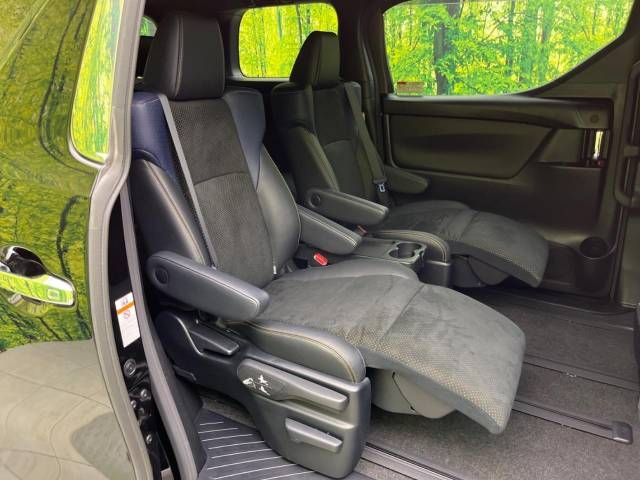 TOYOTA VELLFIRE 2017