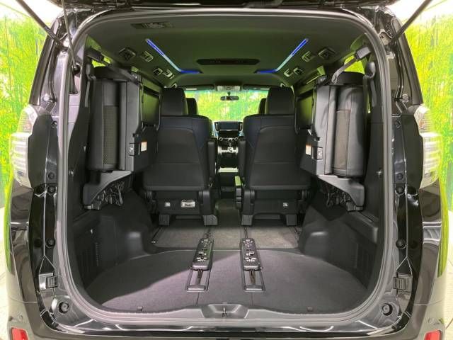 TOYOTA VELLFIRE 2017