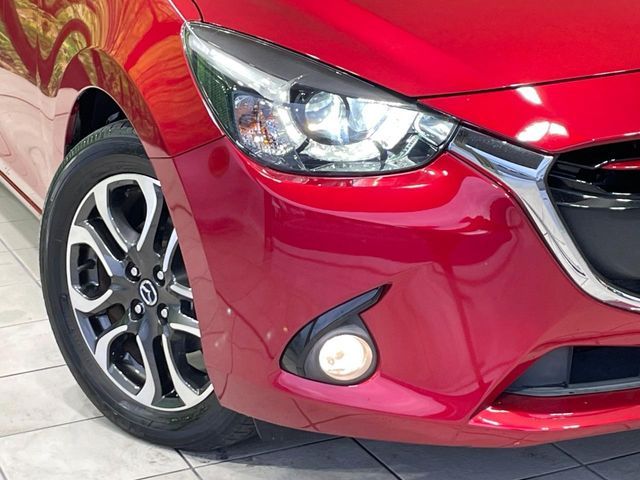 MAZDA DEMIO 2016