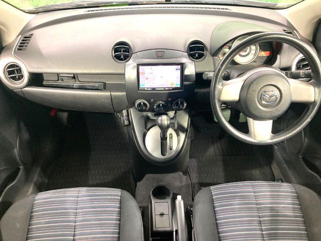 MAZDA DEMIO 2011