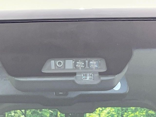 MITSUBISHI DELICA D:5 4WD 2023