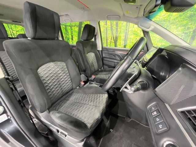 MITSUBISHI DELICA D:5 4WD 2023