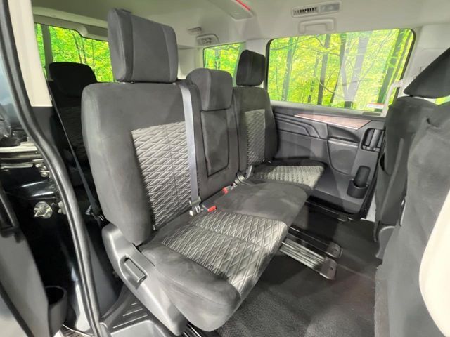 MITSUBISHI DELICA D:5 4WD 2023