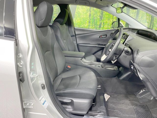 TOYOTA PRIUS 4WD 2017