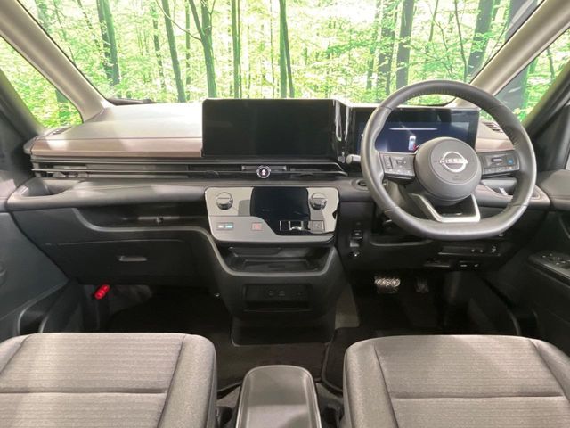 NISSAN SERENA  WG 2025