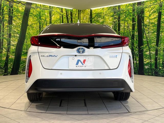 TOYOTA PRIUS PHV 2018