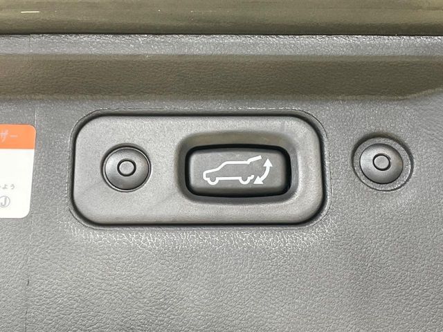 MITSUBISHI DELICA D:5 4WD 2024