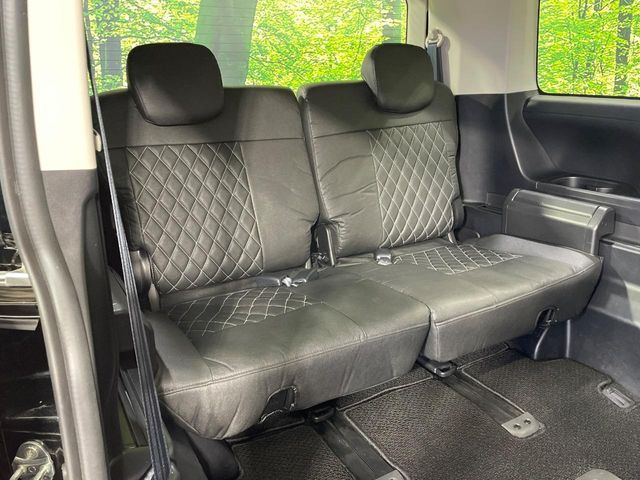 MITSUBISHI DELICA D:5 4WD 2024