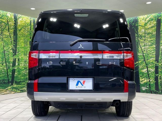 MITSUBISHI DELICA D:5 4WD 2024