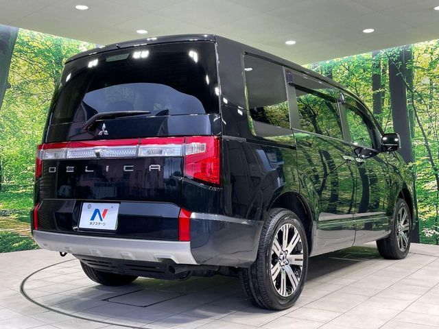 MITSUBISHI DELICA D:5 4WD 2024