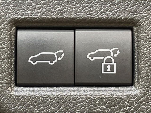 TOYOTA HARRIER HYBRID 2020