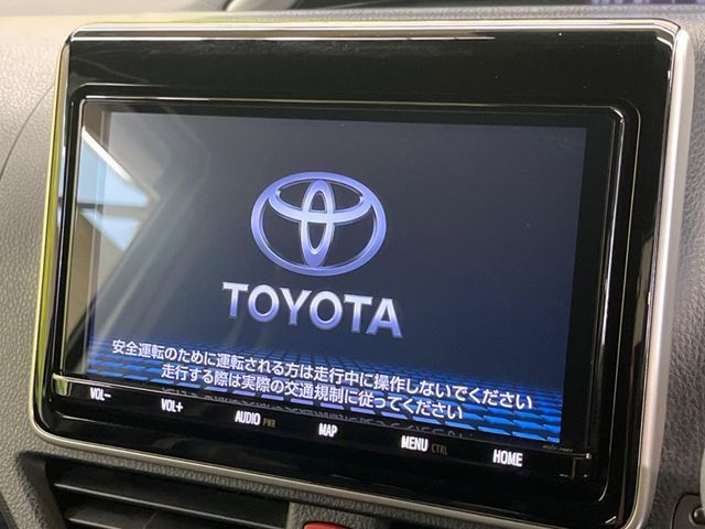 TOYOTA VOXY 2019