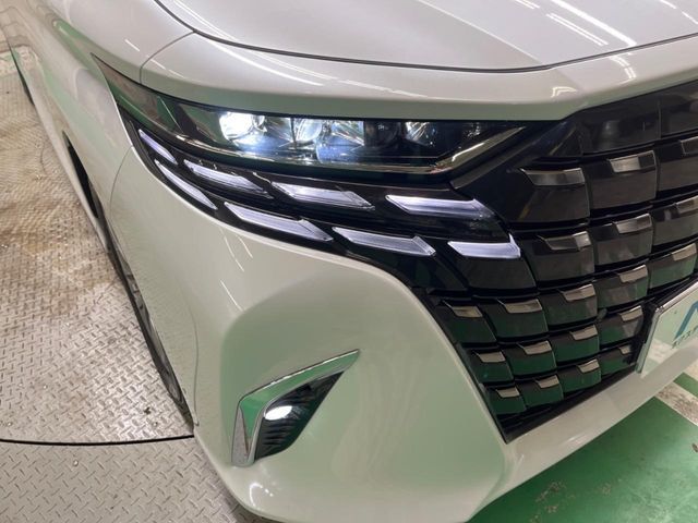 TOYOTA ALPHARD 2024