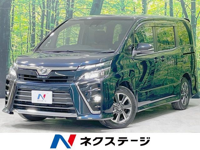 TOYOTA VOXY 2017