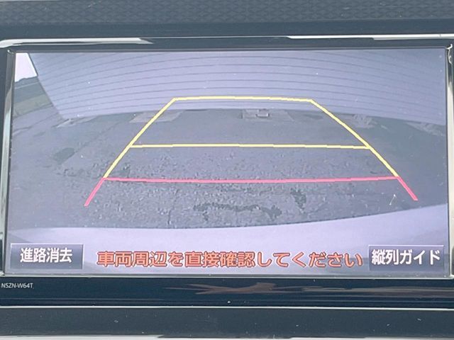 TOYOTA PRIUS Alpha 2015